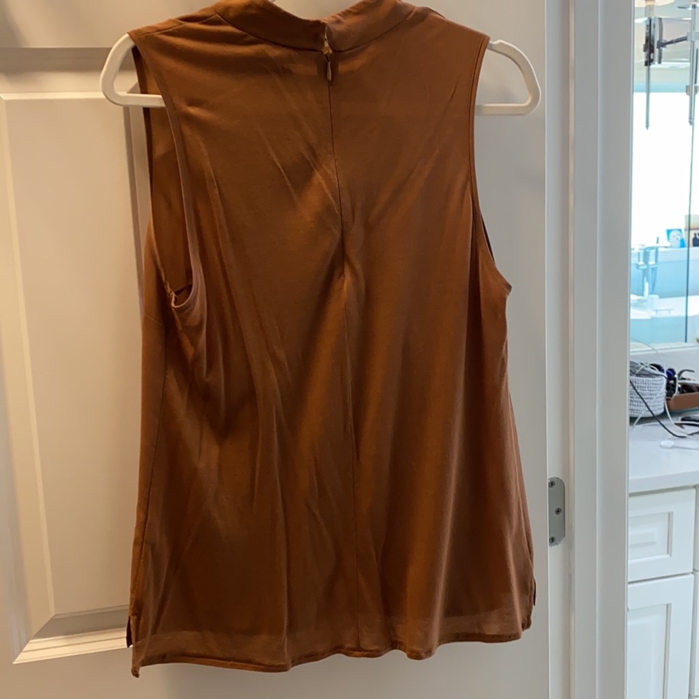 Top - Picture 2 of 3